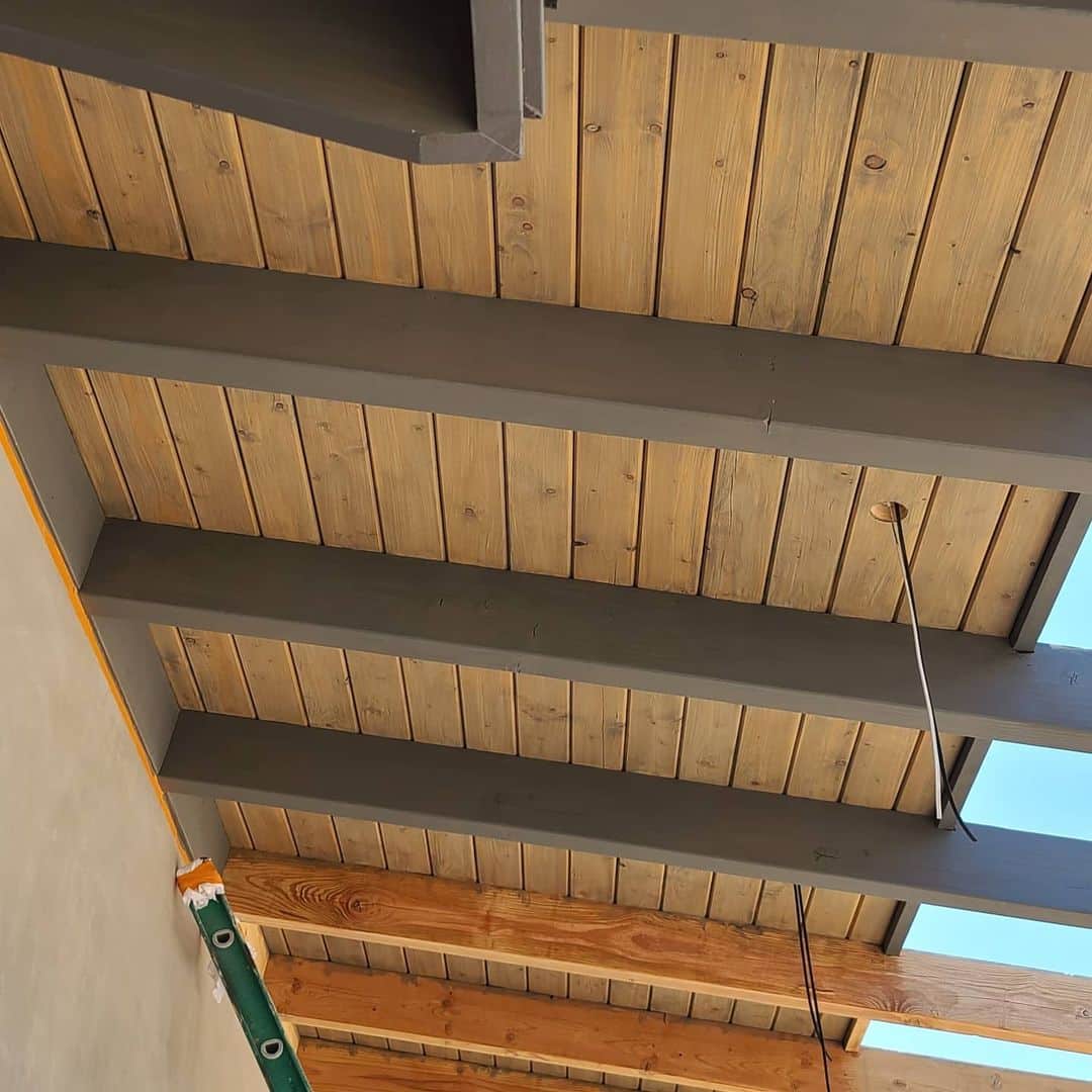 Wooden Roof Awing Beam and Covering Stain